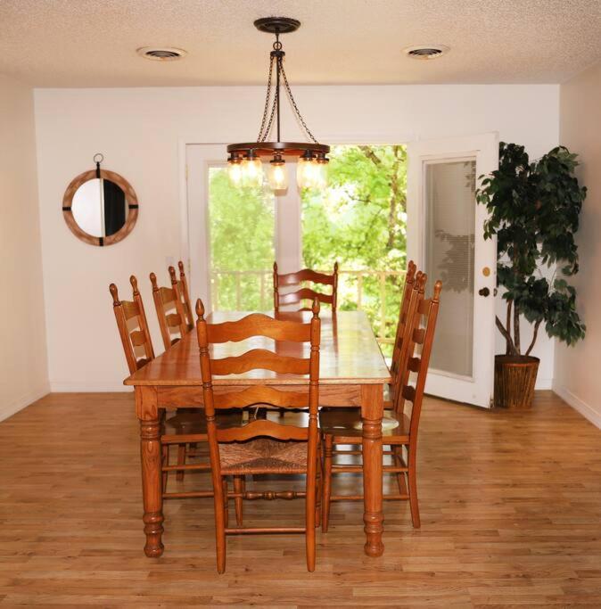 3 Bedroom Vacation Home Next To Silver Dollar City Branson Eksteriør billede